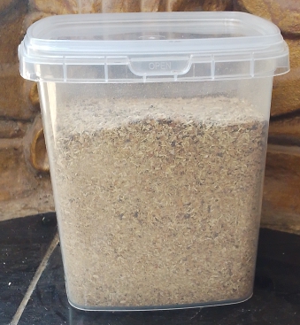 DJOUMGBLÉ OU POUDRE DE GOMBO SÉCHÉ (Pièce)